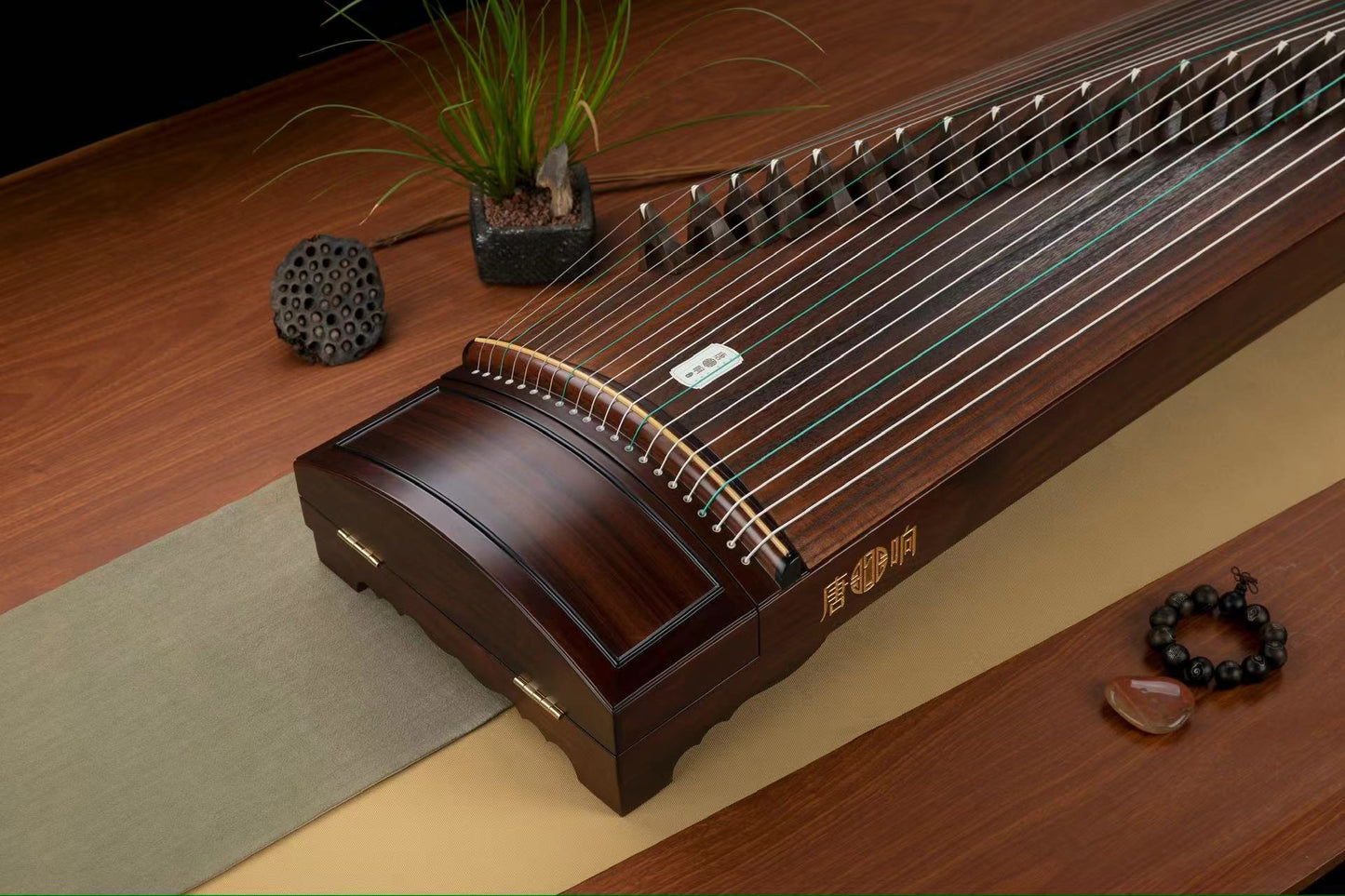 Tangxiang Indian Rosewood Plain Design Guzheng "Zheng Stream"