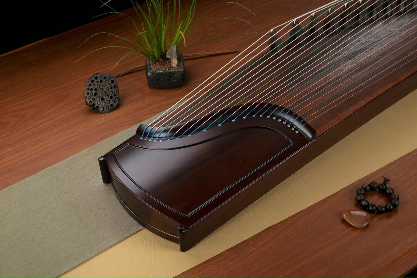 Tangxiang Indian Rosewood Plain Design Guzheng "Zheng Stream"