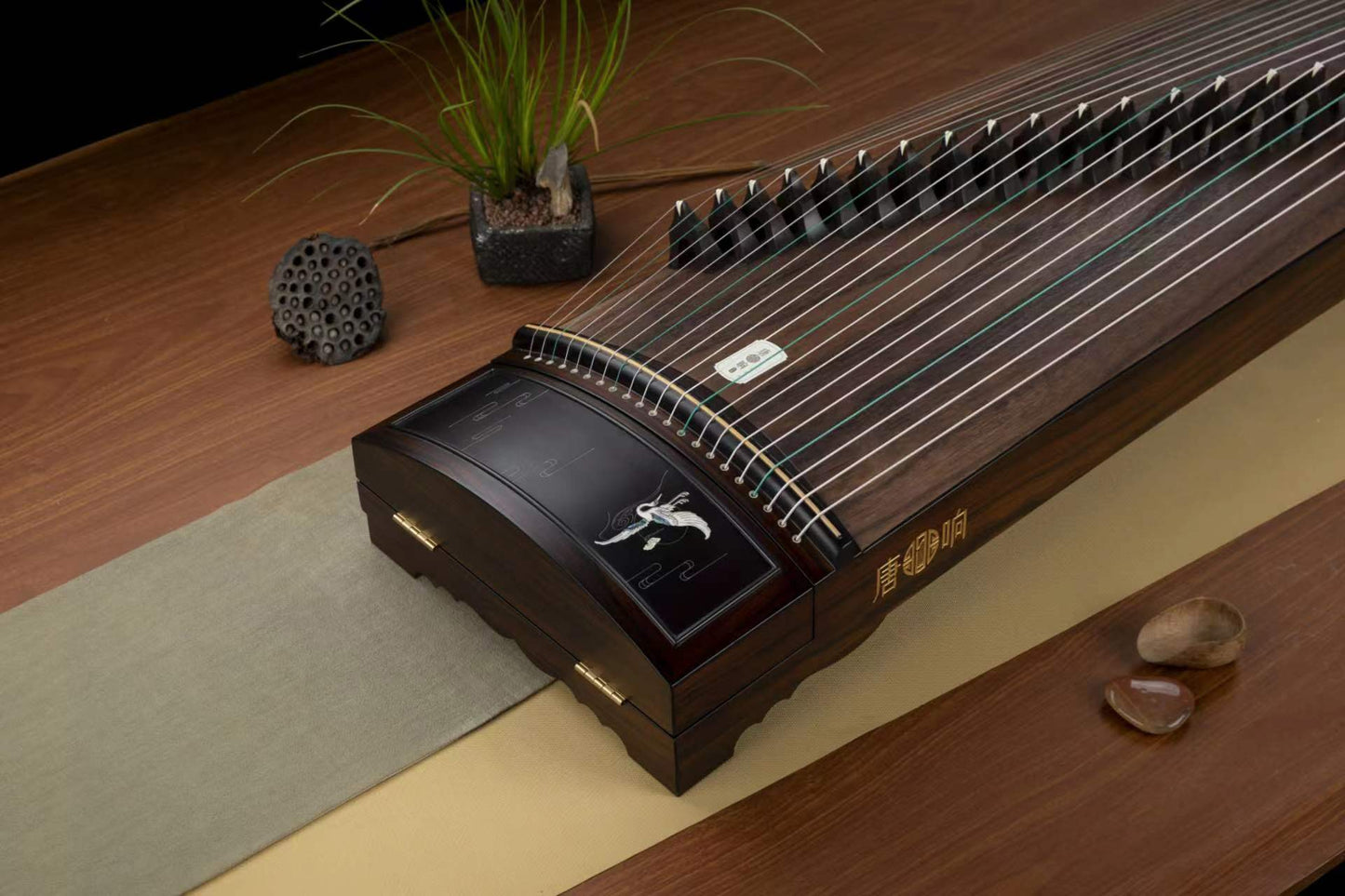 Tangxiang Indian Rosewood Guzheng with Inlay "Autumn Says"