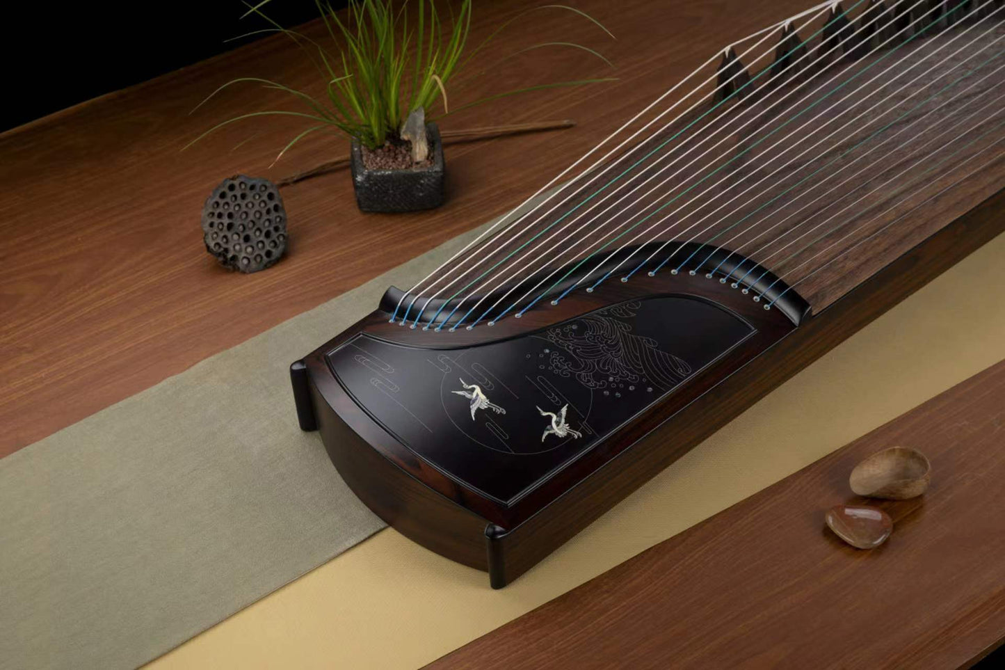 Tangxiang Indian Rosewood Guzheng with Inlay "Autumn Says"