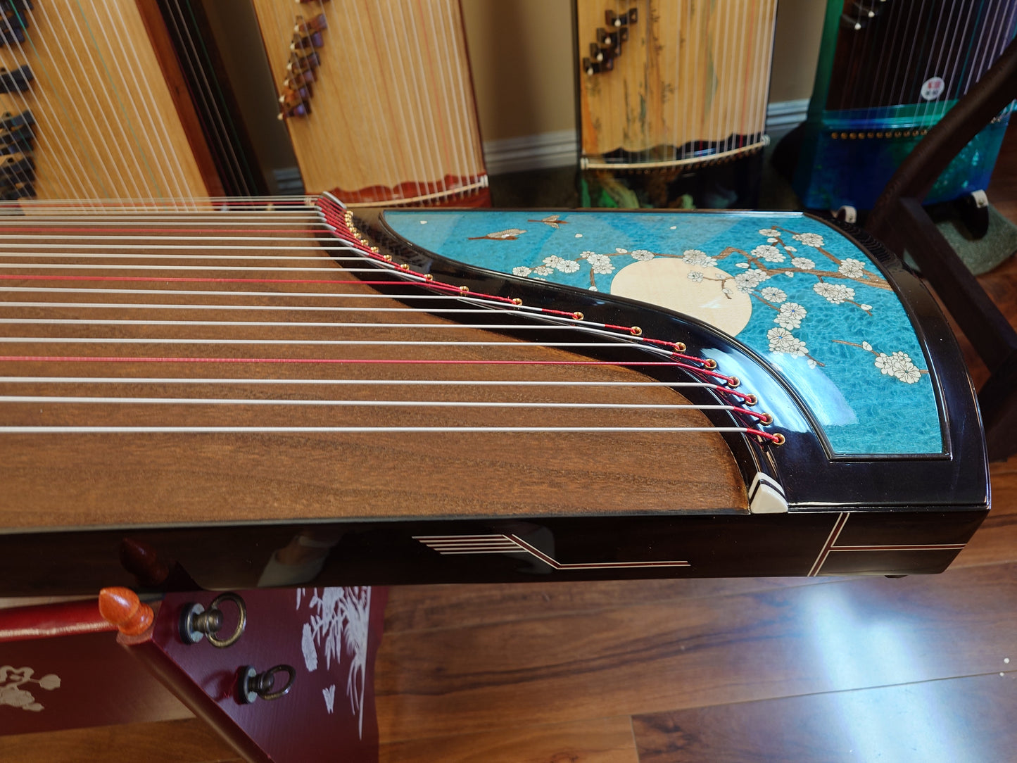 Scarlet Bird Zhuque "Melody of Ocean" Guzheng