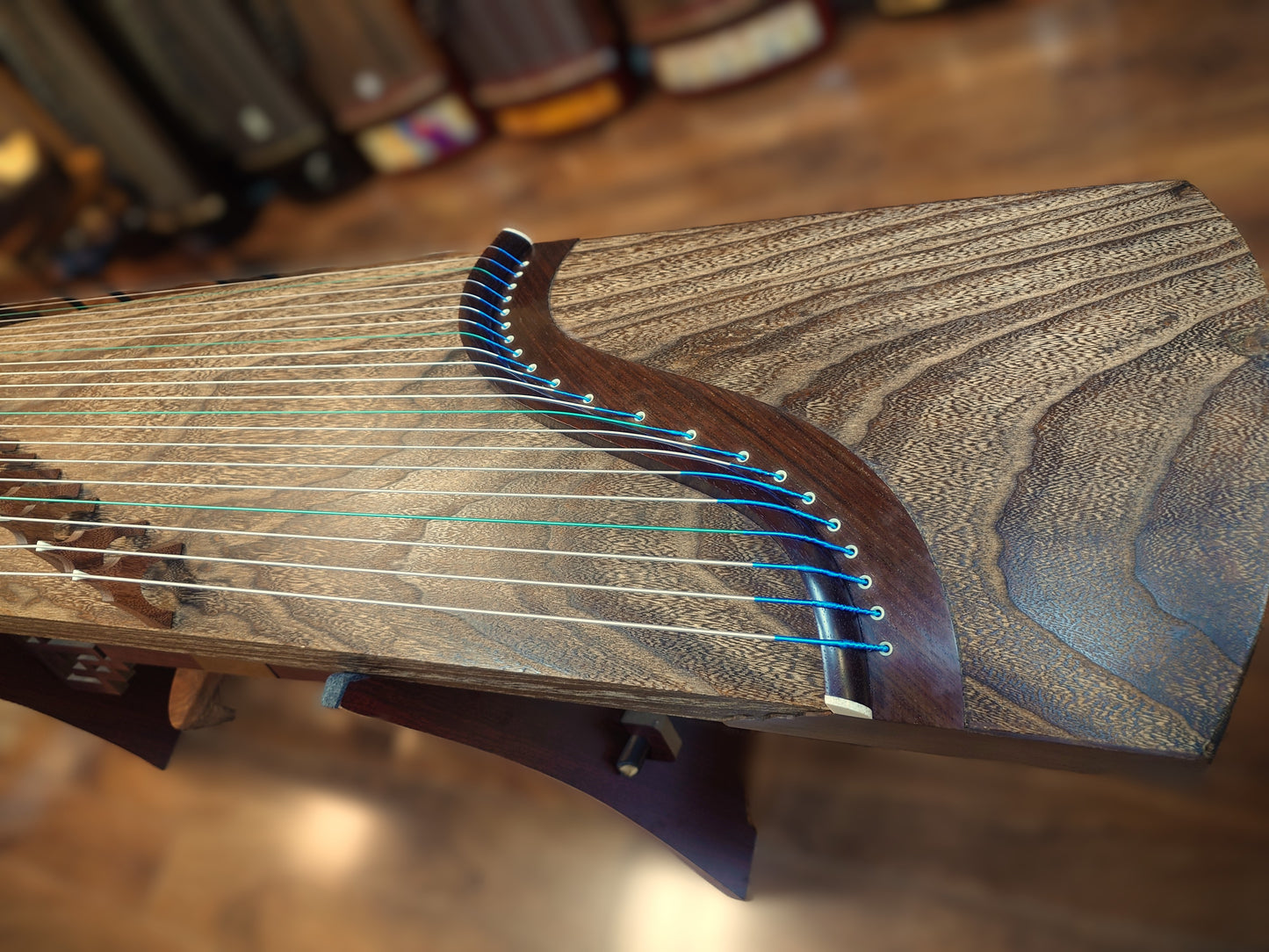 Mishimaya Collection 50-year old Paulownia Guzheng (Made in Japan) 三島屋