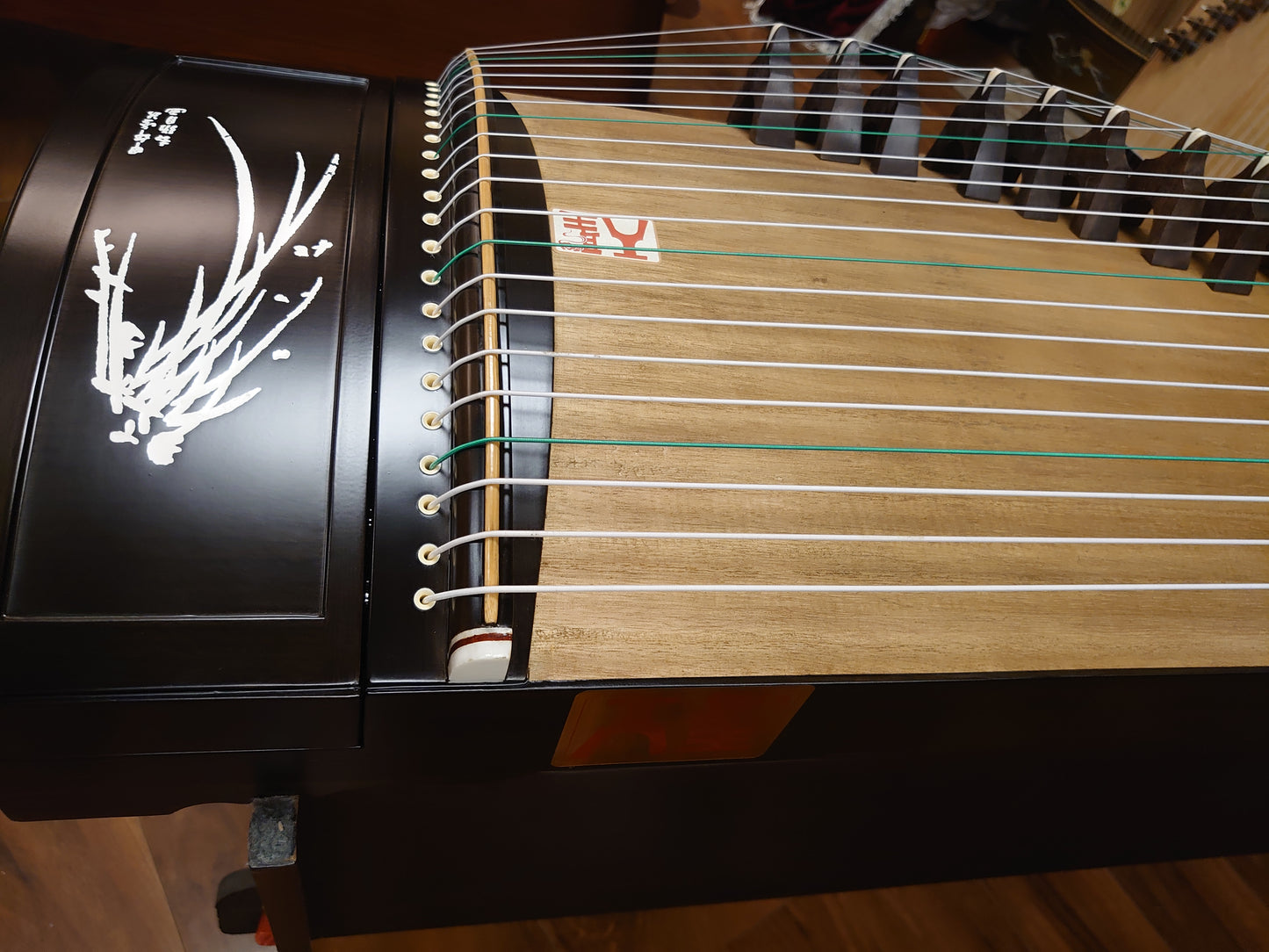 Tiansheng Professional Blackwood Guzheng with Bone Powder Inlay "Noble"