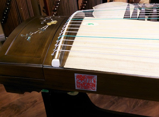 Tianyi Nanmu Guzheng with Mica Inlay "Jasmine Frgrance"